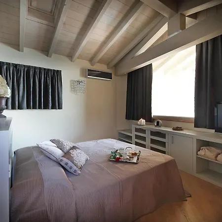Valli Sleeps 6 With Pool And Wifi * Pulciano