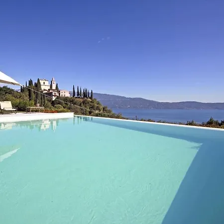 Valli Sleeps 6 With Pool And Wifi *