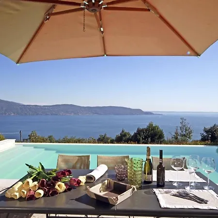 Valli Sleeps 6 With Pool And Wifi Βίλα Pulciano