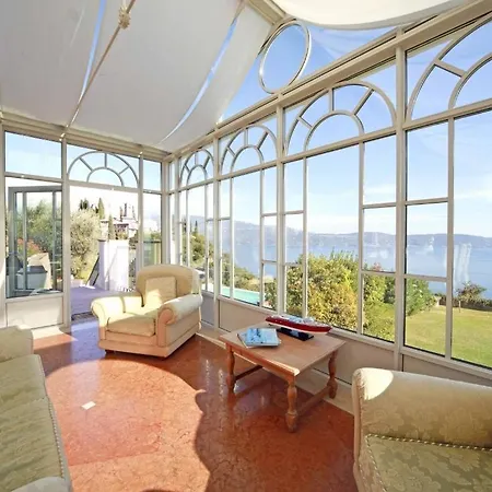 Valli Sleeps 6 With Pool And Wifi